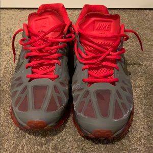 Used 2011 Nike Air Max size 11